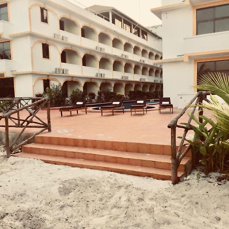 มันดารี วิลลา Hotel มาเทมวu ภายนอก รูปภาพ