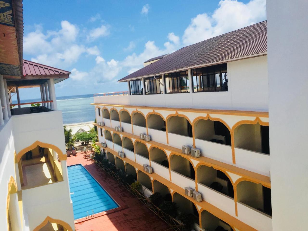 มันดารี วิลลา Hotel มาเทมวu ภายนอก รูปภาพ