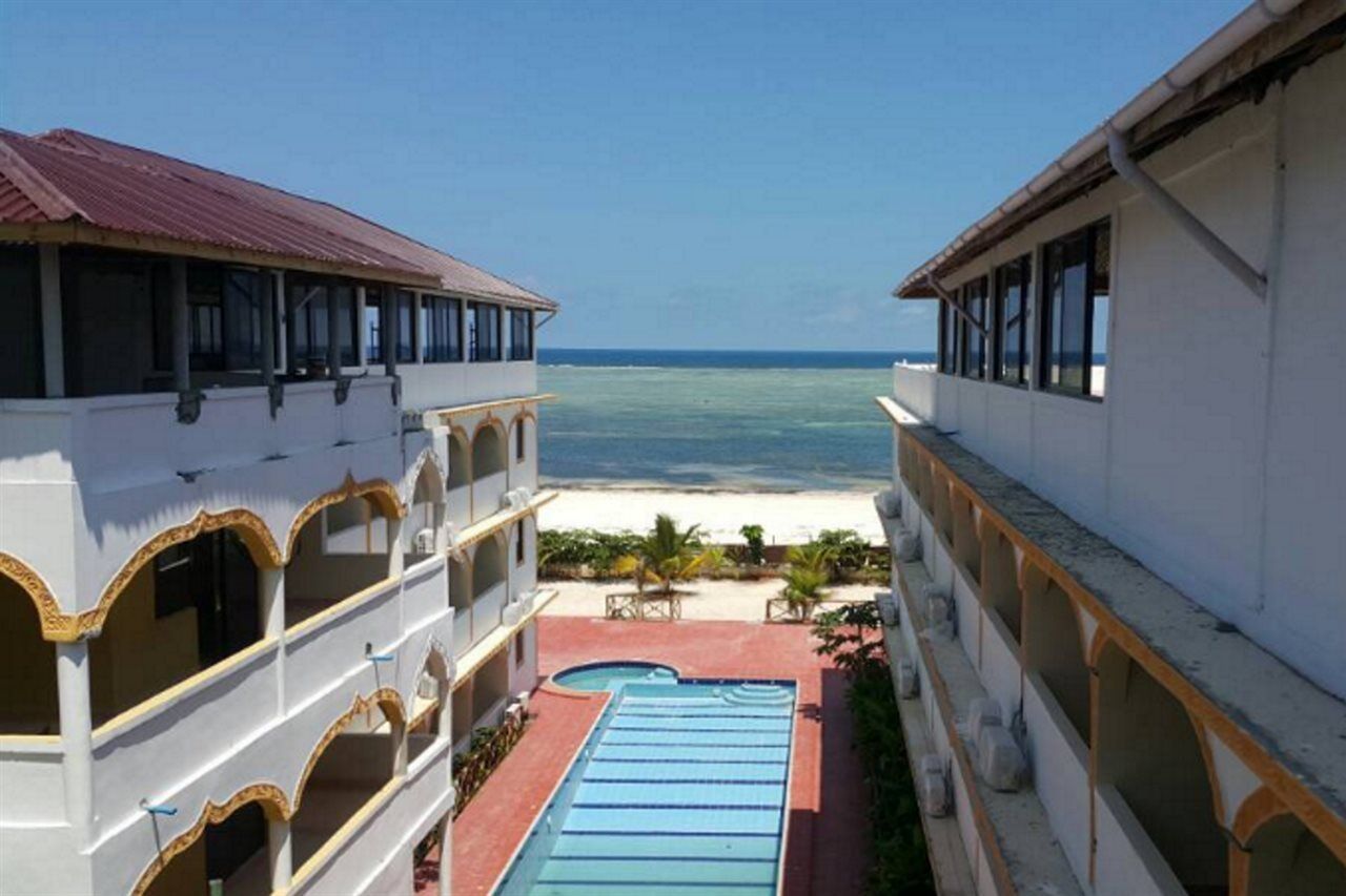 มันดารี วิลลา Hotel มาเทมวu ภายนอก รูปภาพ