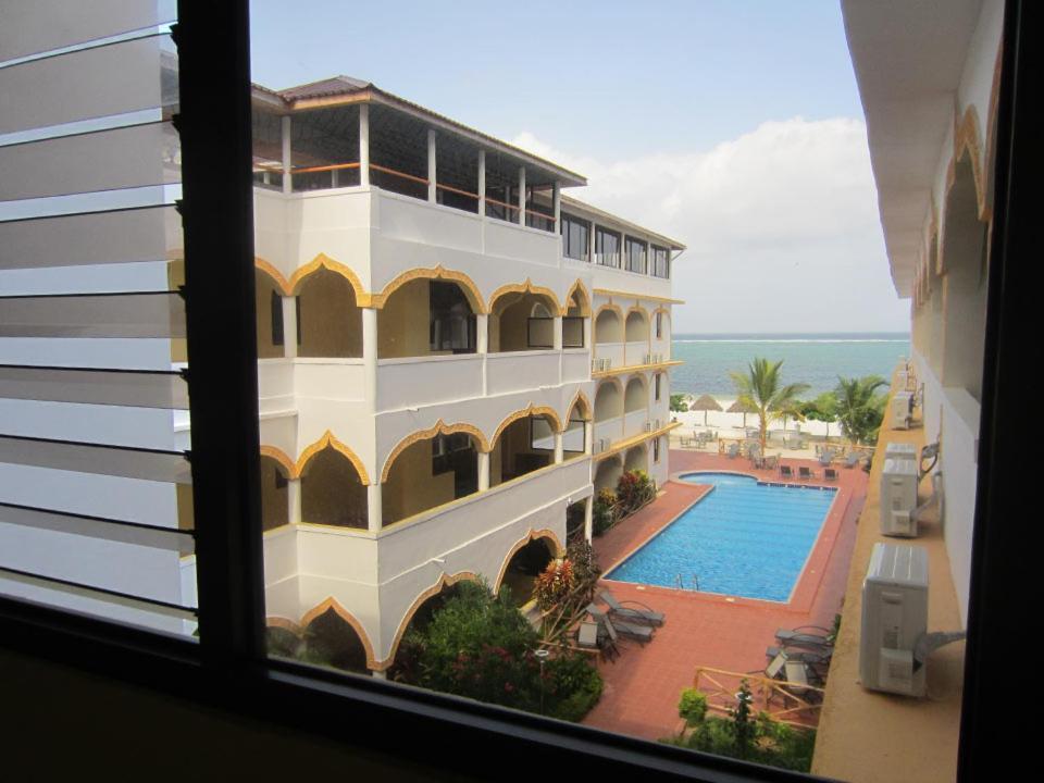 มันดารี วิลลา Hotel มาเทมวu ภายนอก รูปภาพ
